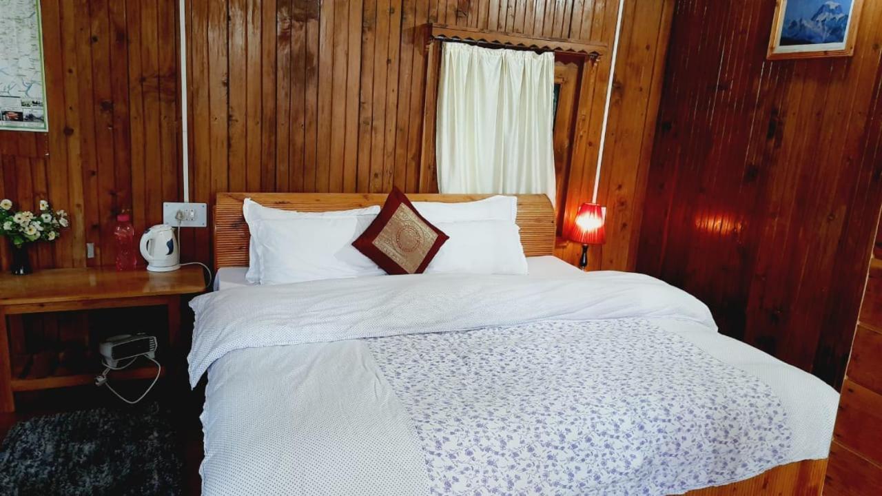 Ishan Log Huts-A Boutique Home Stay Banjar Exterior photo