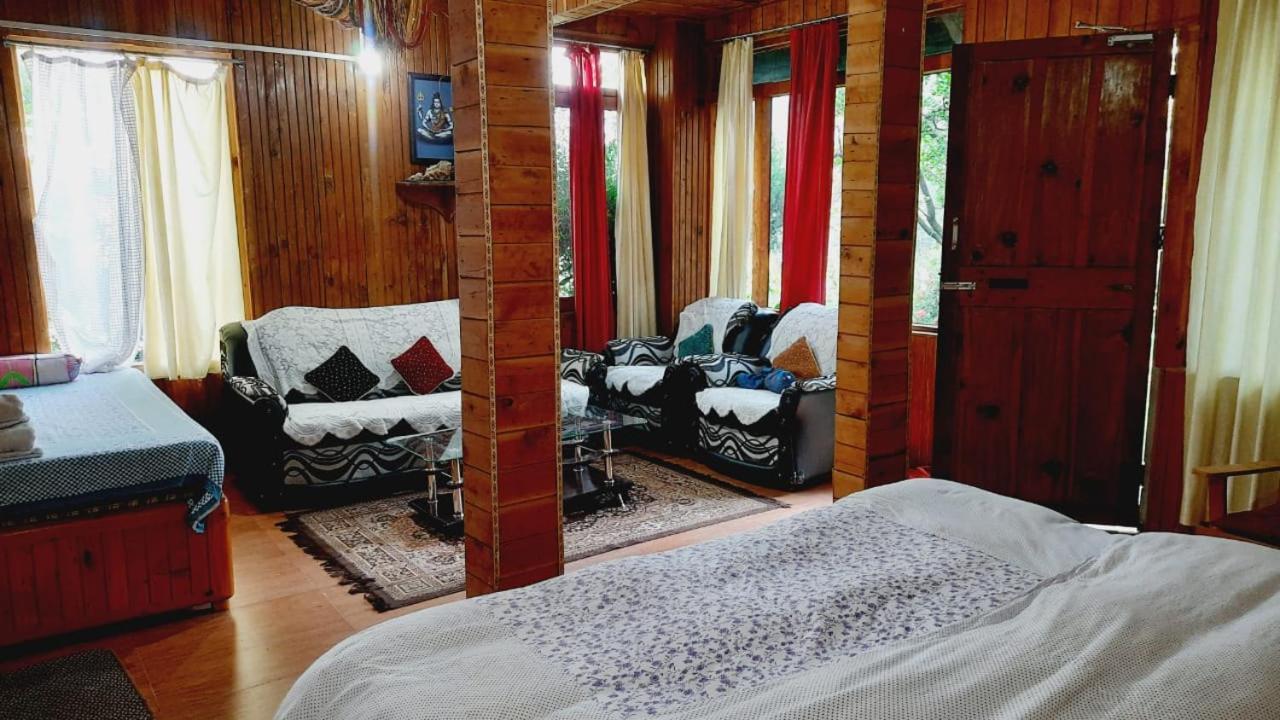 Ishan Log Huts-A Boutique Home Stay Banjar Exterior photo