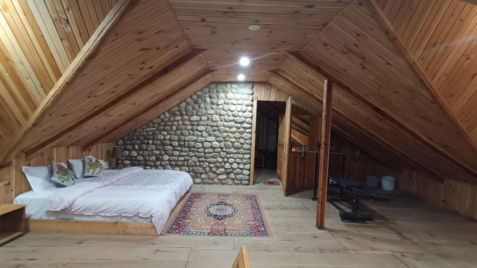 Ishan Log Huts-A Boutique Home Stay Banjar Exterior photo