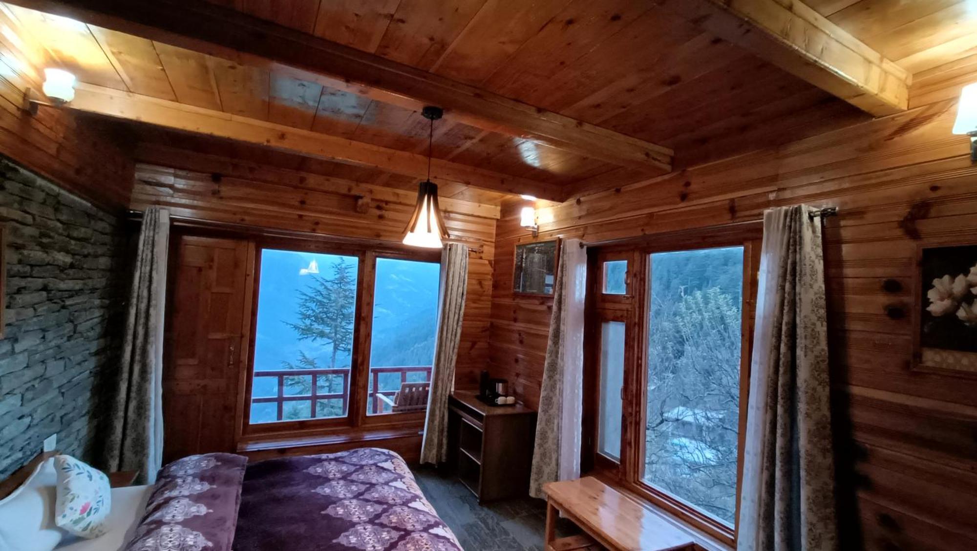 Ishan Log Huts-A Boutique Home Stay Banjar Exterior photo