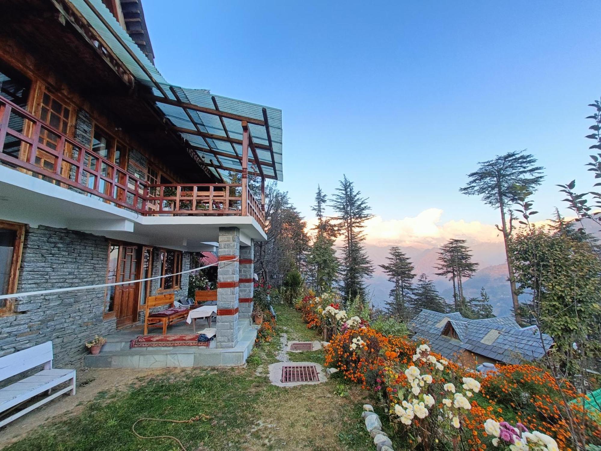 Ishan Log Huts-A Boutique Home Stay Banjar Exterior photo