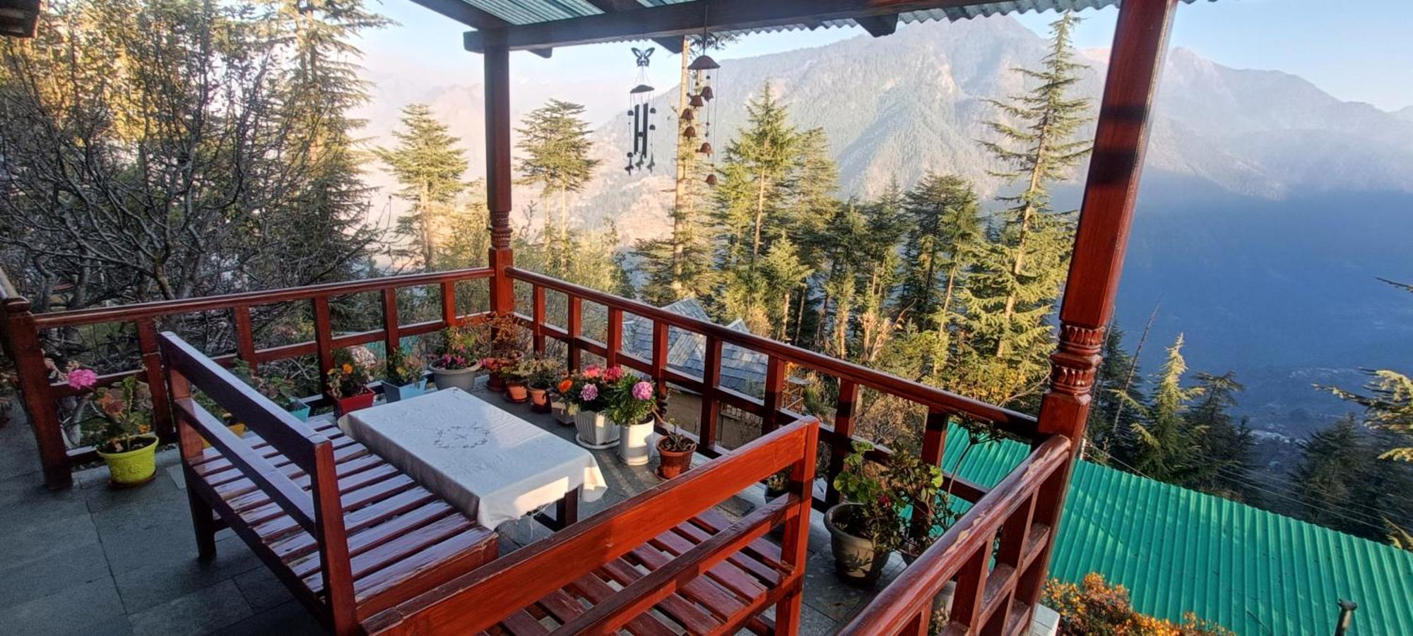 Ishan Log Huts-A Boutique Home Stay Banjar Exterior photo