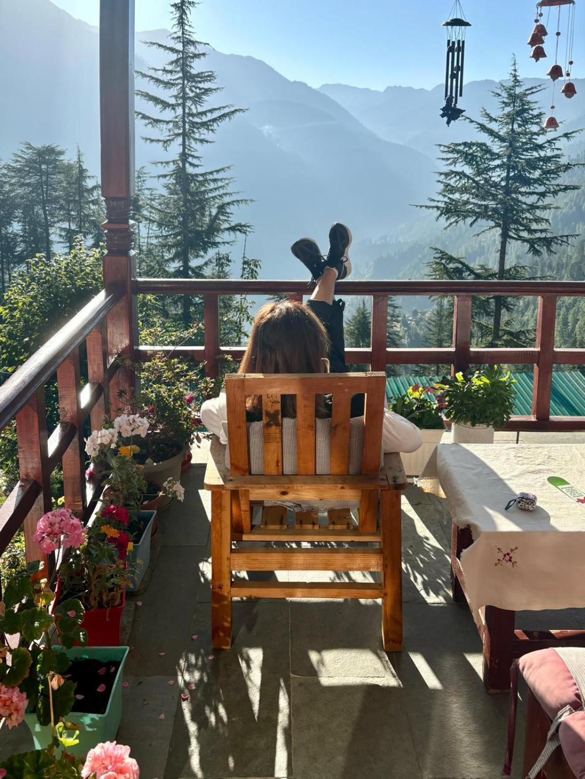Ishan Log Huts-A Boutique Home Stay Banjar Exterior photo